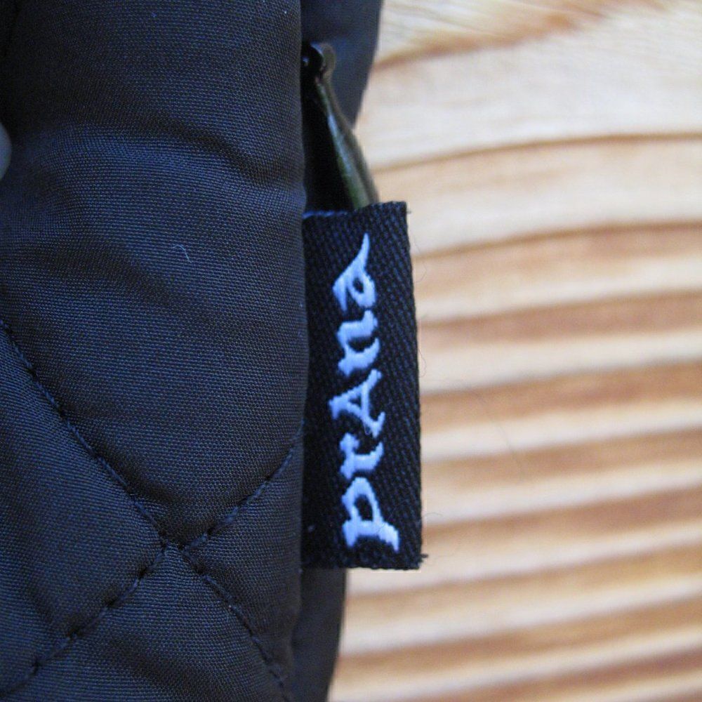 Prana Black Quilted Sherpa Vest - Picture 4 of 7